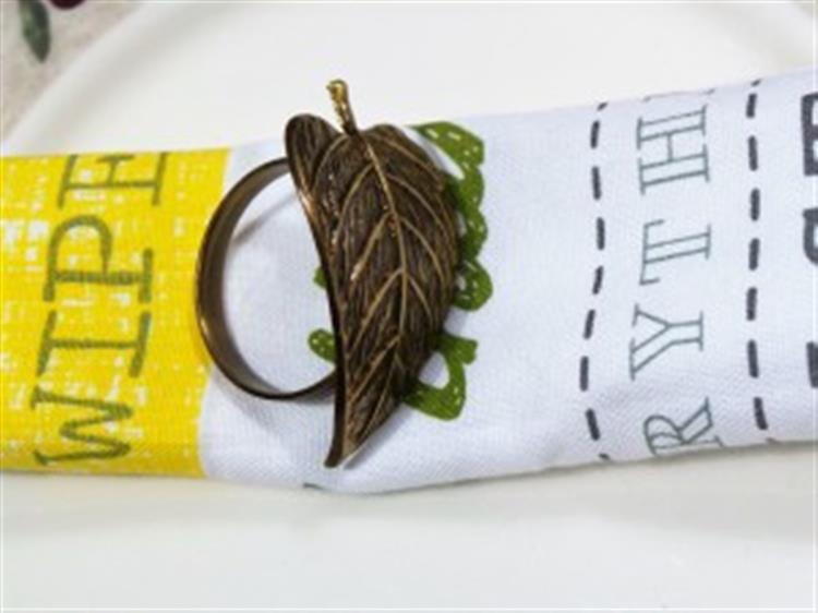 Leaf Brass Napkin Ring